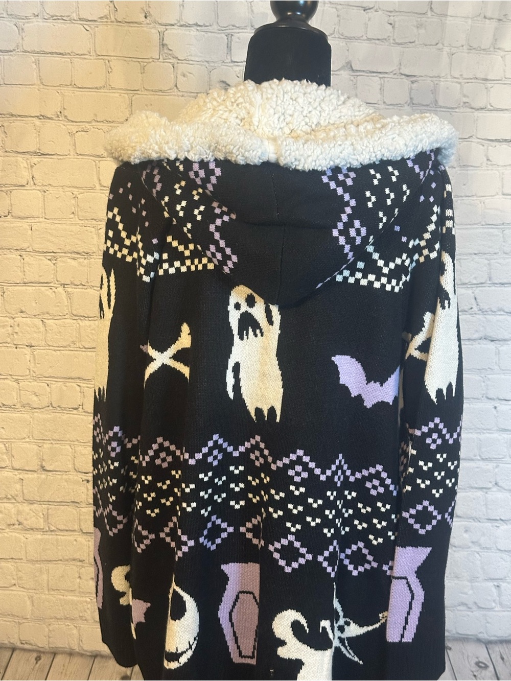 Disney Black Hooded Cardigan with Cream Sherpa Trim & Lavender Accents - Picture 4 of 6